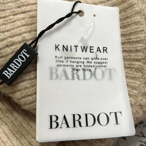 NWT BARDOT MAYA‎ CABLE KNIT SWEATER SIZE L - Picture 6 of 7